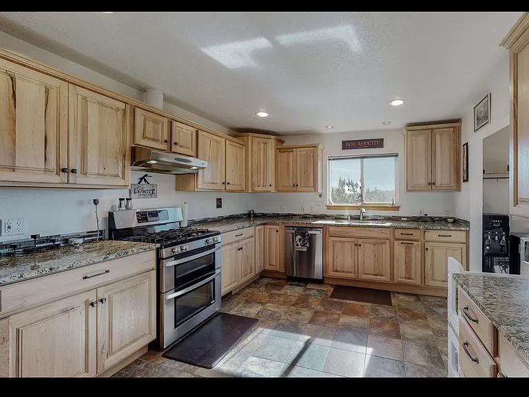 15 Rocky Ranch Rd — Photo 14