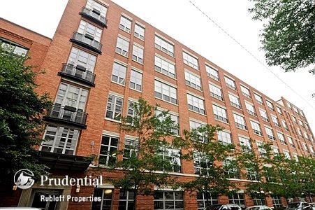 1st image of 1735 N Paulina St APT 302