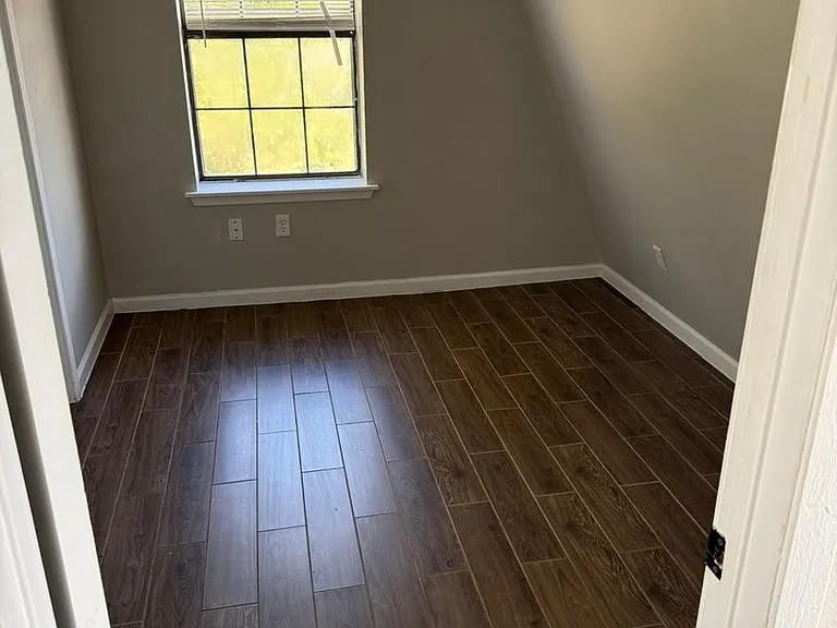 3350 McFaddin St — Photo 4
