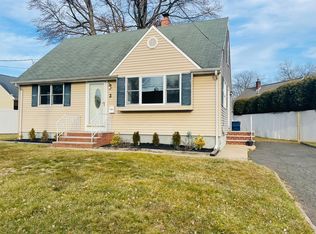 2 Rose Ter, Clark, NJ 07066