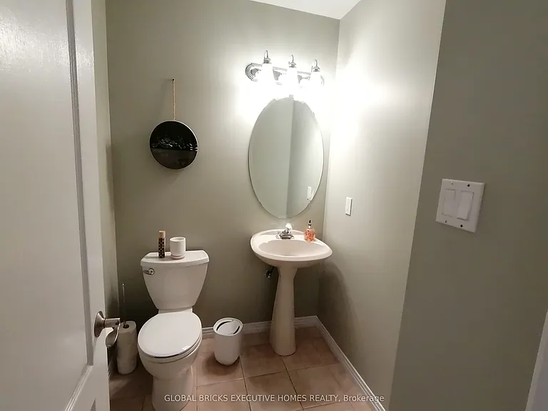 162 Boulding Ave — Photo 8