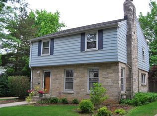 4819 N Sheffield Ave, Whitefish Bay, WI 53217