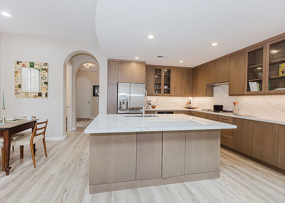 New! Custom Kitchen-Quartz 