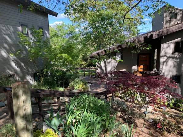 66 Scenic Dr #1, Ashland, OR 97520