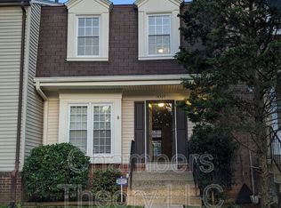 14305 Watery Mountain Ct, Centreville, VA 20120