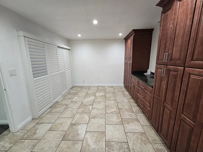 7542 Rosedale Ct — Photo 23