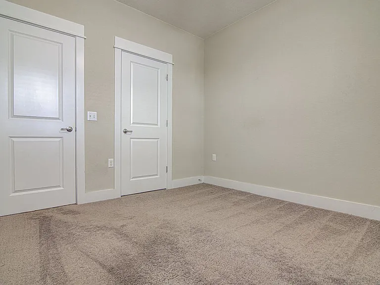 2409 Moreno St — Photo 14