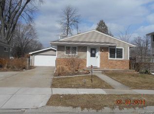 22943 Allor St, Saint Clair Shores, MI 48082