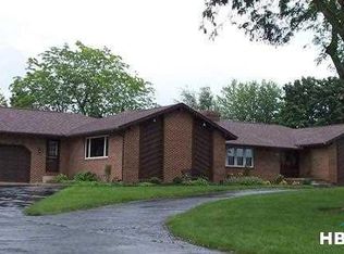 3366 Stuart Rd, Fostoria, OH 44830