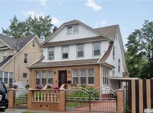 18725 Rome Dr, Saint Albans, NY 11412