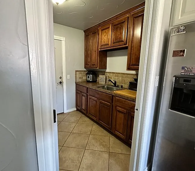 1205 Alma Dr — Photo 11