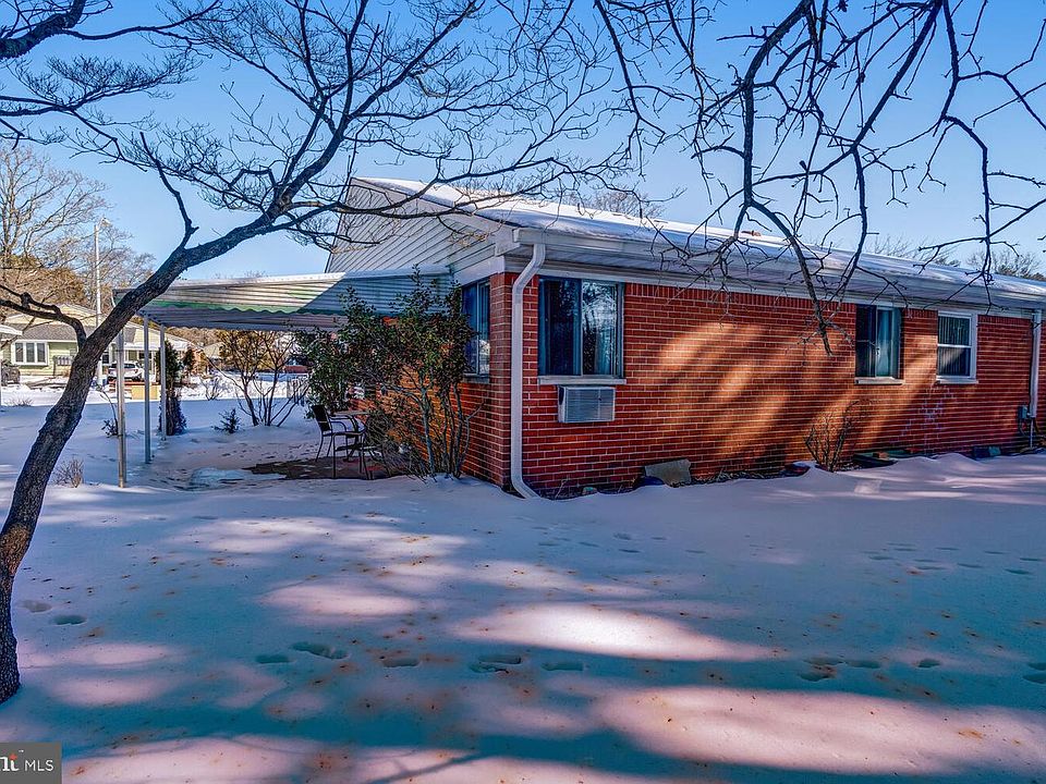 2nd image of 10B Lenape Dr #B