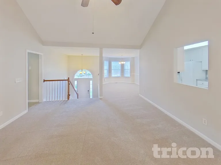 3385 Newberry Ln — Photo 3
