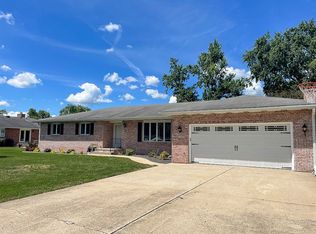 713 Carroll St, Gibson City, IL 60936