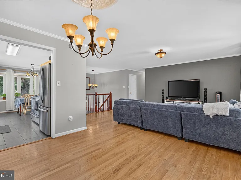 4507 Josephine Ave — Photo 3