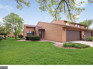 1311 Lincoln Ln, Hastings, MN 55033