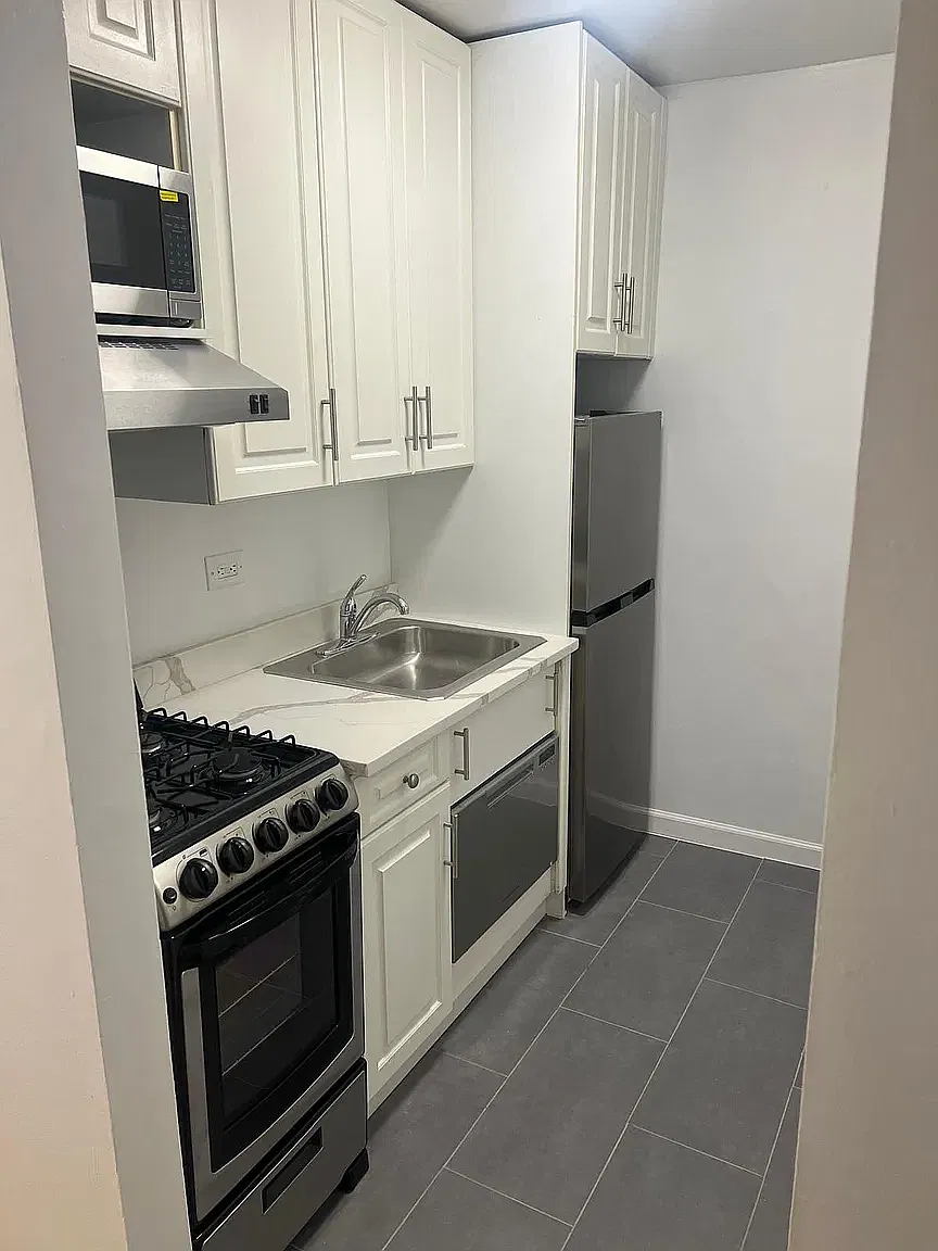 229 East 80th Street — Photo 1