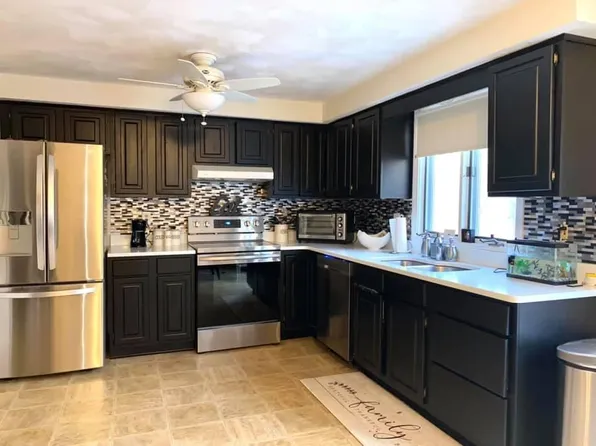 170 S Worcester St APT 2, Norton, MA 02766