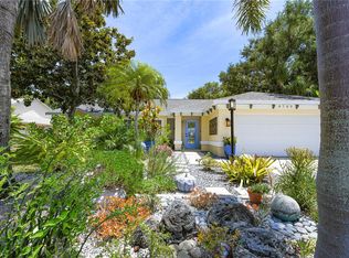 4749 Hamlets Grove Dr, Sarasota, FL 34235