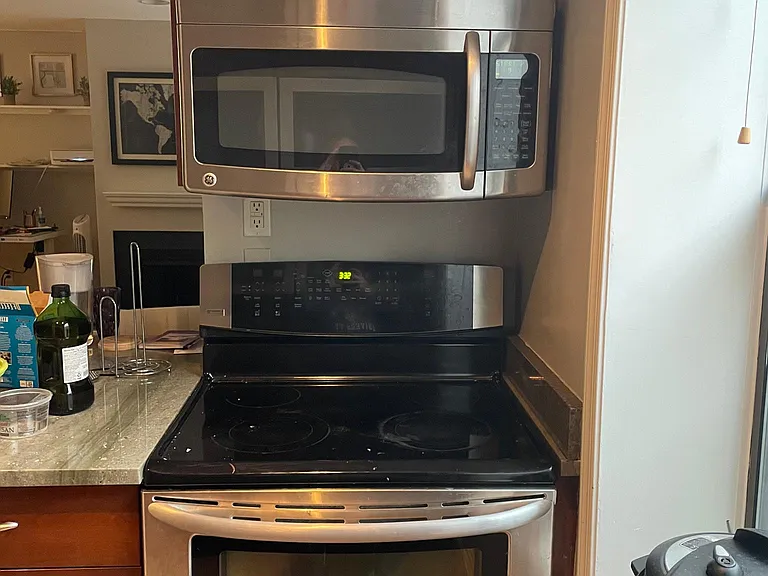 2145 California St NW #201 — Photo 9