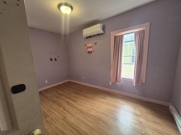 4th image of 44 Cherry St #44