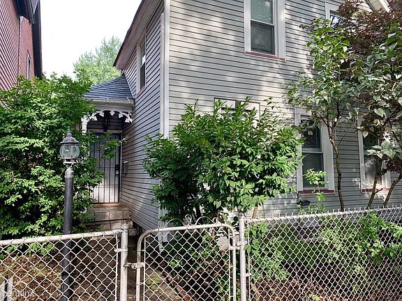 2nd image of 1960 W 50th St