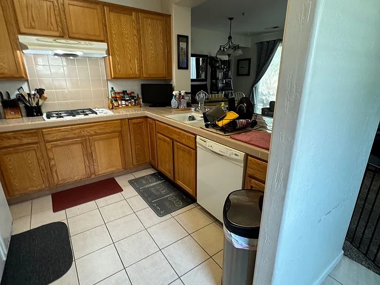 3300 N Tilden St — Photo 18