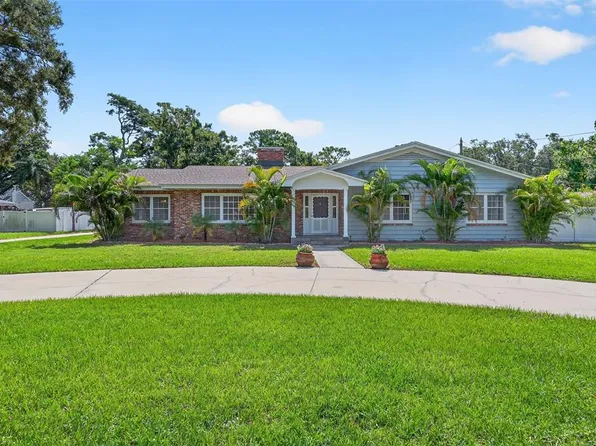 1647 Robin Hood Ln, Clearwater, FL 33764