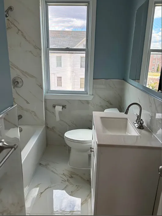 3 bed, $2,400 — Photo 1