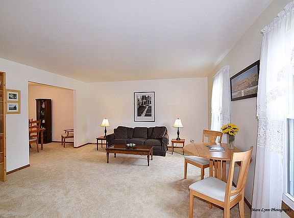 4th image of 85 Cottonwood Cir