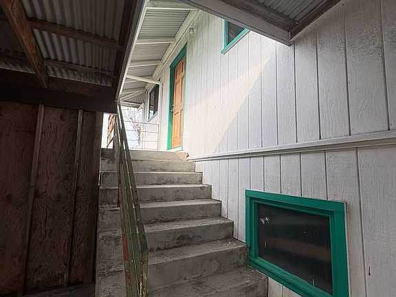2nd image of 157 Mohouli St