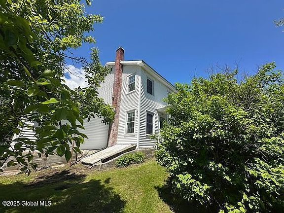 4th image of 644 Tarbell Hill Rd