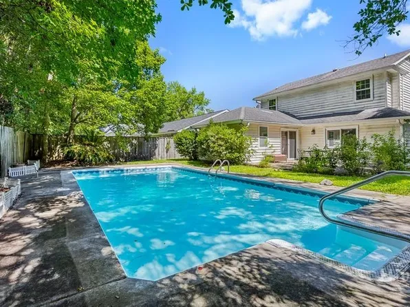 13 Tara Manor Drive, Savannah, GA 31406