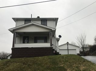 323 Curtis St, Sharon, PA 16146