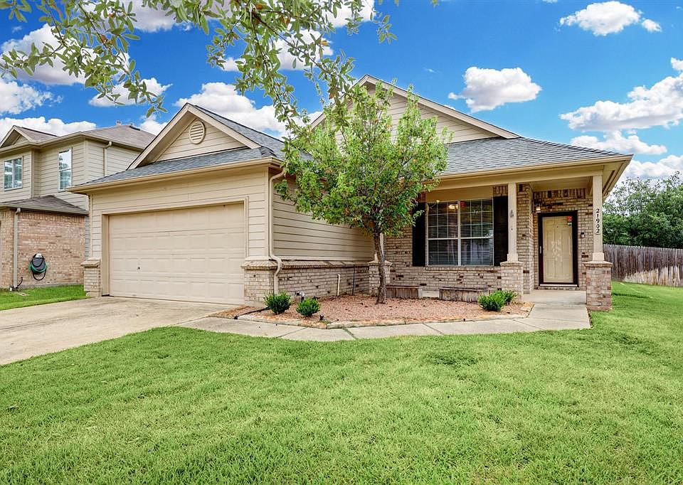 1st image of 21902 Willow Shade Ln