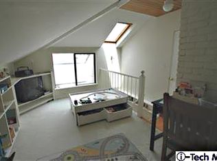 980 Roxbury Dr, Pasadena, CA 91104