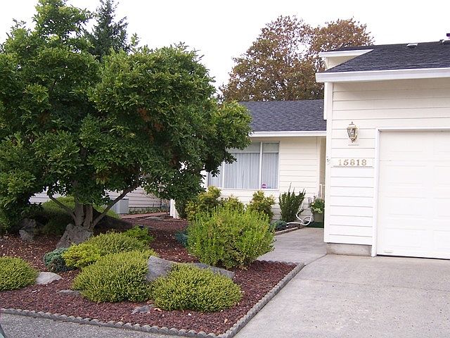 1st image of 15818 SE 35th St