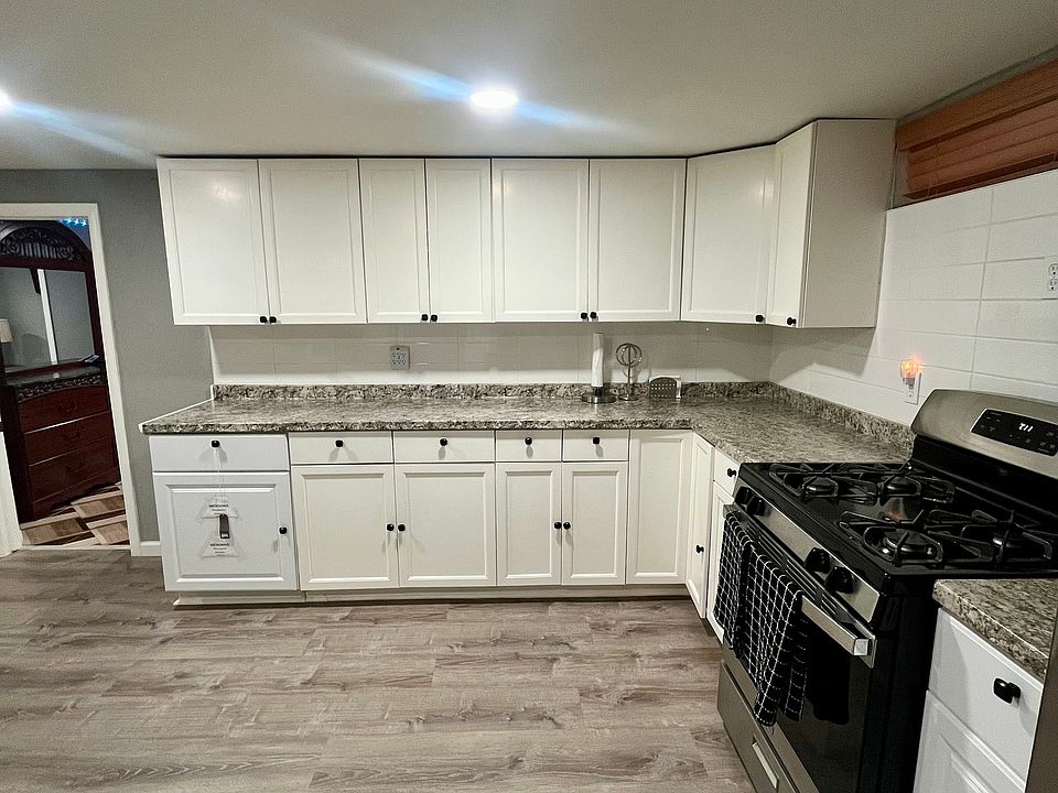 1st image of 219 E 4th Ave #G2