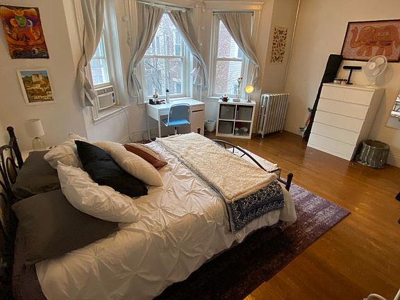 3rd image of 61 Saint Marys Ct #2