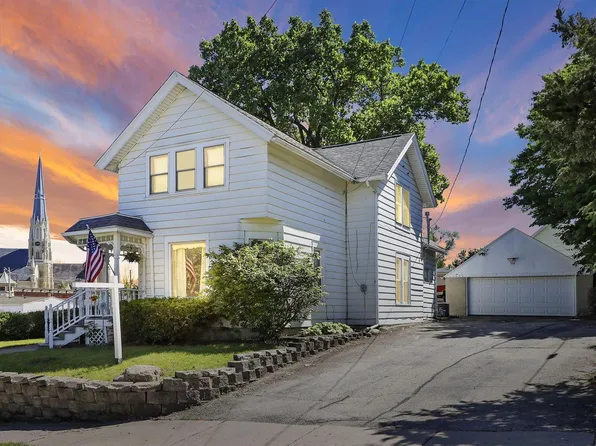 233 Amanda STREET, Burlington, WI 53105