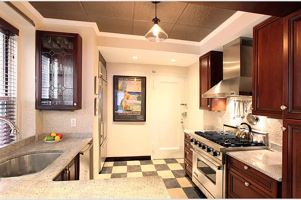 Sold by Stribling | media 1