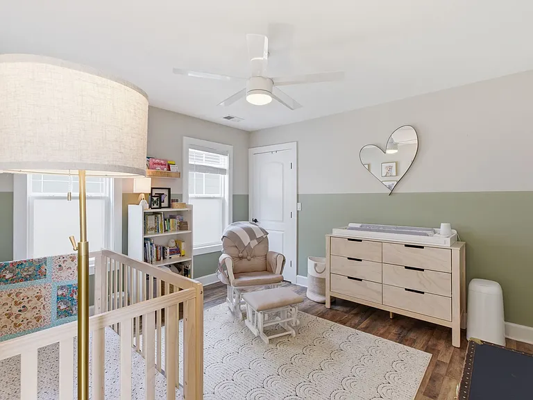 2140 Burns St — Photo 21