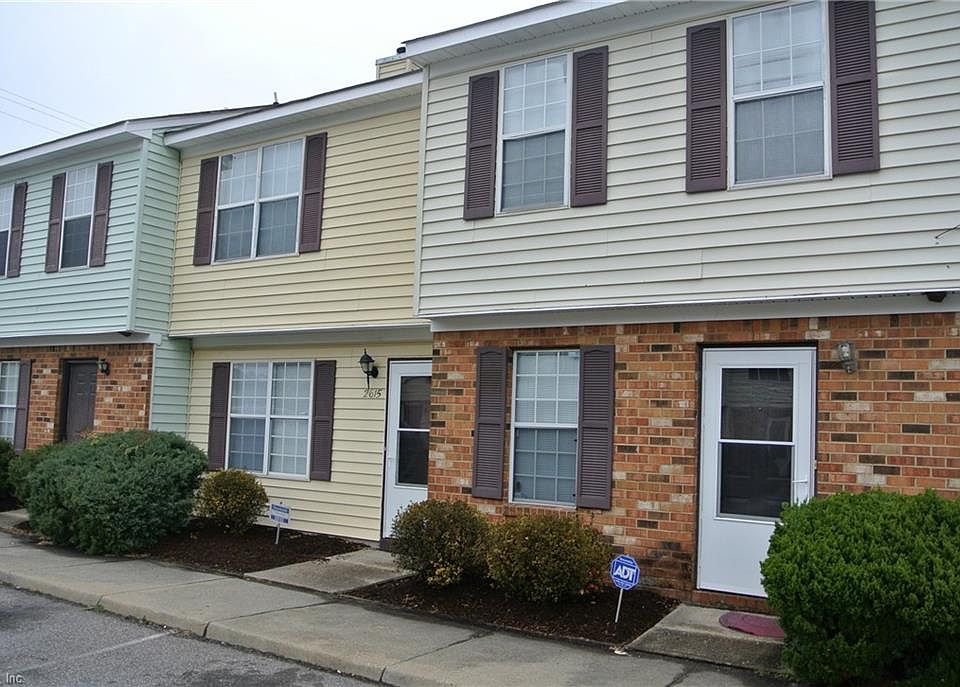 1st image of 2617 Elliott Ave