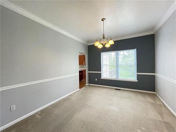 5th image of 5388 Greenbriar Dr