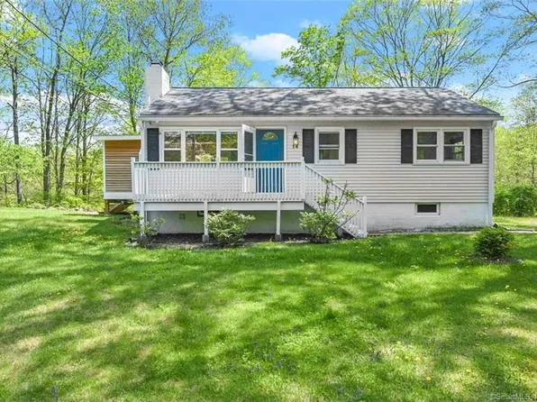 14 Sylvan Drive, Ridgefield, CT 06877