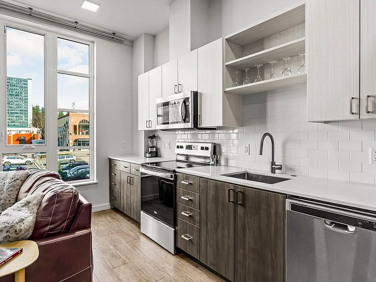 Gordon Lofts — Photo 82