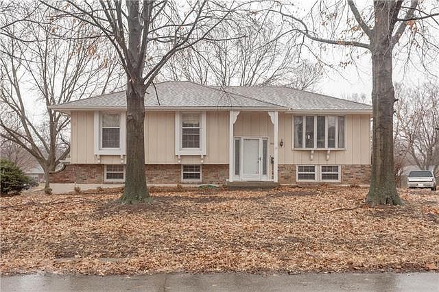 1st image of 3001 S Kendall Dr