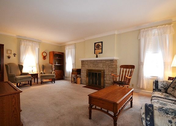 5th image of 9557 S Sawyer Ave