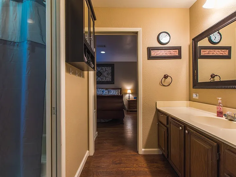 408 Club Villa — Photo 19