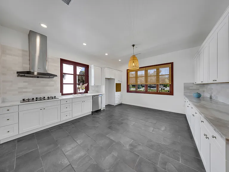 11 Deodar Ln #6 — Photo 21